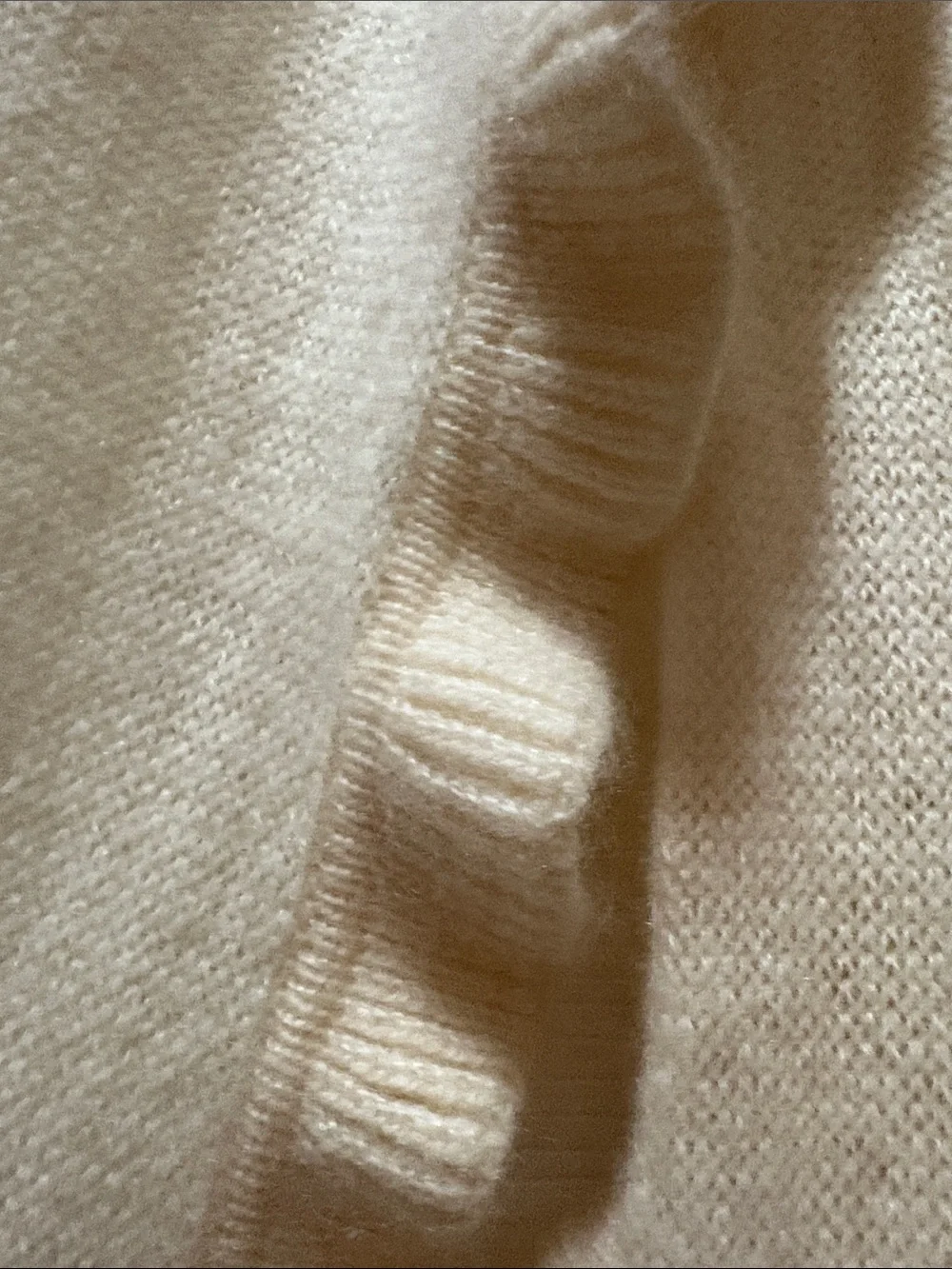 Charter Club SUPER SOFT Cream Ruffled Knit Scarf
